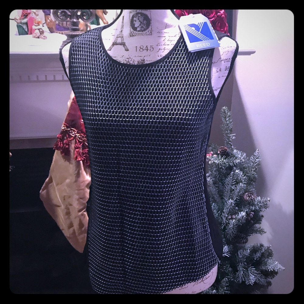 $4.99 ship 🆕❄️Reed Asymmetrical Top ❄️